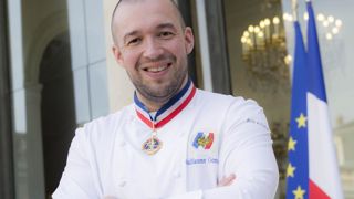 Après avoir cuisiné pour quatre présidents successifs, Guillaume Gomez a quitté son poste au palais de l’Élysée en février, pour devenir ambassadeur de « la gastronomie française » à l’international. © Laurent Blevennec Après avoir cuisiné pour quatre présidents successifs, Guillaume Gomez a quitté son poste au palais de l’Élysée en février, pour devenir ambassadeur de « la gastronomie française » à l’international. © Laurent Blevennec